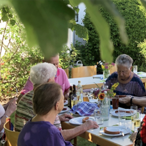 Wir bringen Menschen zusammen